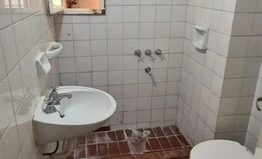 Departamento en venta - 3 Dormitorios 1 Baño - 66Mts2 - Rafael Calzada, Almirante Brown