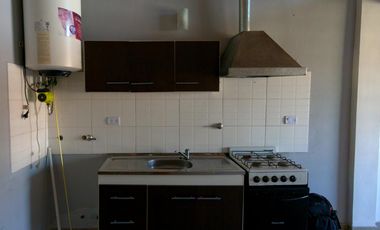 Venta en block de Local comercial y departamentos en Ciudad Evita - Inversion para renta