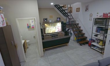 Venta en block de Local comercial y departamentos en Ciudad Evita - Inversion para renta