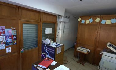 Venta en block de Local comercial y departamentos en Ciudad Evita - Inversion para renta