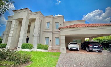 Chalet en venta en Barrio cerrado