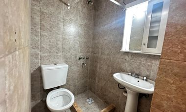 ALQUILER PH 2 AMBIENTES PATIO PIÑEYRO