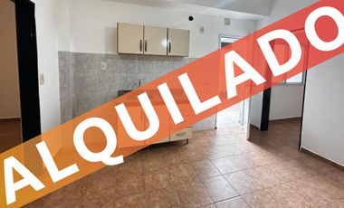 ALQUILER PH 2 AMBIENTES PATIO PIÑEYRO