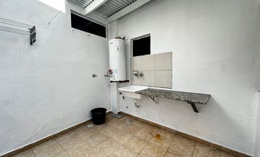 ALQUILER PH 2 AMBIENTES PATIO PIÑEYRO