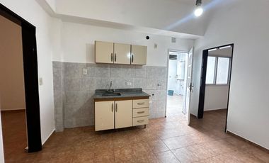 ALQUILER PH 2 AMBIENTES PATIO PIÑEYRO