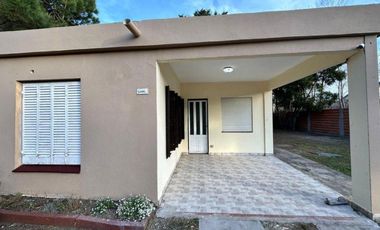 Casa en venta - 2 Dormitorios 1 Baño - Aguas Verdes