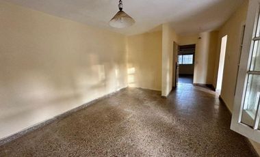 Casa en venta - 2 Dormitorios 1 Baño - Aguas Verdes