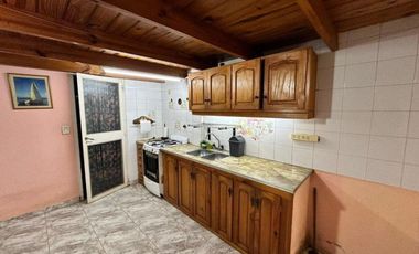 Casa en venta - 2 Dormitorios 1 Baño - Aguas Verdes