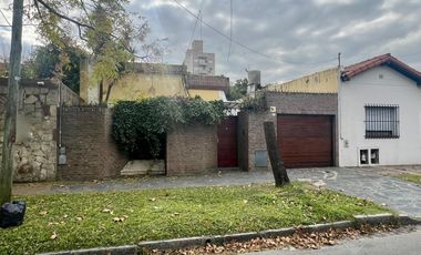 Impecable Inmueble en una planta a 3 cds de la Avda - 3dorm - 2baños!!!