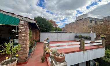 Impecable Inmueble en una planta a 3 cds de la Avda - 3dorm - 2baños!!!