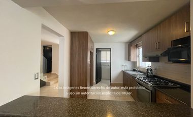 Casa en Renta en Cumbres Santa Clara