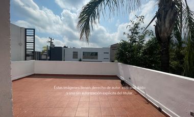 Casa en Renta en Cumbres Santa Clara