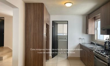 Casa en Renta en Cumbres Santa Clara