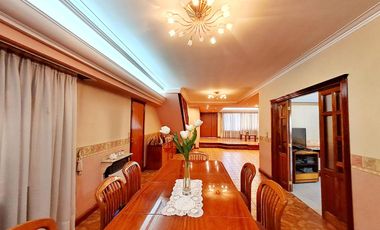 CASA 5 AMBIENTES 390 M2  GARAGE JARDÍN QUINCHO LANUS OESTE