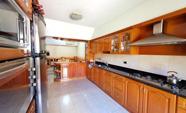 CASA 5 AMBIENTES 390 M2  GARAGE JARDÍN QUINCHO LANUS OESTE