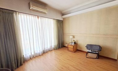 CASA 5 AMBIENTES 390 M2  GARAGE JARDÍN QUINCHO LANUS OESTE