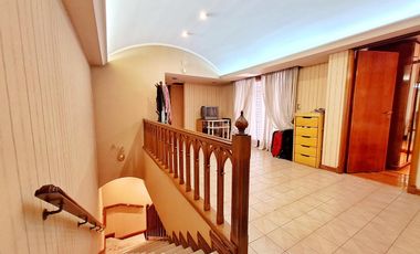 CASA 5 AMBIENTES 390 M2  GARAGE JARDÍN QUINCHO LANUS OESTE