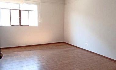 DEPARTAMENTO EN RENTA !!   ¡Vive en el Corazón de Chapalita!