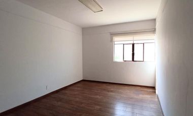 DEPARTAMENTO EN RENTA !!   ¡Vive en el Corazón de Chapalita!