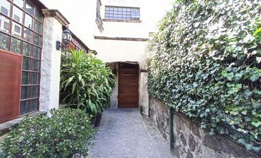 DEPARTAMENTO EN RENTA !!   ¡Vive en el Corazón de Chapalita!