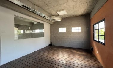 VENTA DE LOCAL EN CASTELAR OPORTUNIDAD