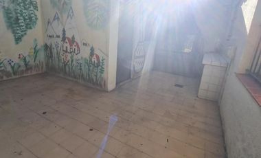 Dos Casas con Gran Potencial en Lote de 300 m² en el Corazón de Vicente López- En Venta