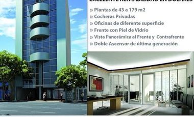 Oficina al contrafrente con cochera cubierta CON RENTA