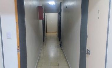 LUMINOSO MONOAMBIENTE  c/ Baño Completo  y Balcon  al frente    cerca de todo