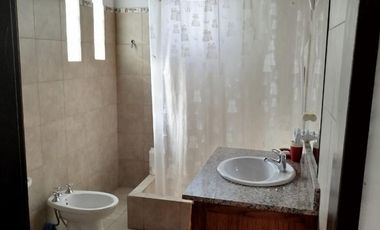 EN VENTA casa en Bº Los olivos, General Roca.