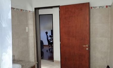 EN VENTA casa en Bº Los olivos, General Roca.