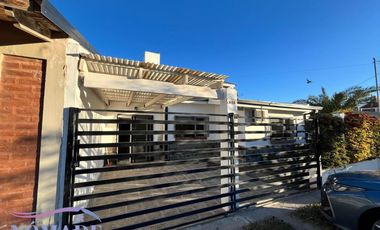 EN VENTA casa en Bº Los olivos, General Roca.