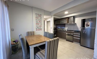 Venta de departamento 2 ambientes con balcón en Berazategui