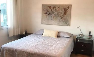 Departamento 3 ambientes en complejo de categoría. Cochera. Baulera. Terraza propia. - Olivos