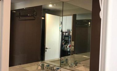 Departamento 3 ambientes en complejo de categoría. Cochera. Baulera. Terraza propia. - Olivos