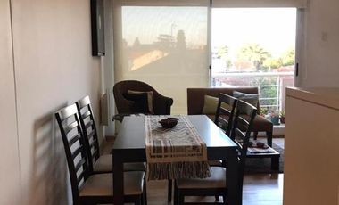 Departamento 3 ambientes en complejo de categoría. Cochera. Baulera. Terraza propia. - Olivos