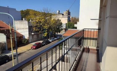 Departamento en alquiler - 3 Dormitorios 2 Baños - Saavedra