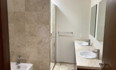 SE RENTA CASA EN La Cuspide, Naucalpan De Juárez, México, MEX