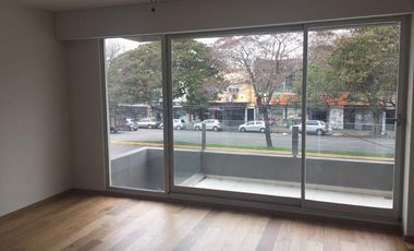 Departamento con cochera - La Lucila