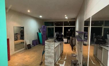 Local Comercial en alquiler - 2 Ambientes - Caseros