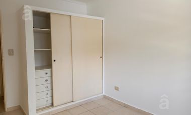 Alquiler en Villa Ballester- Dos Ambientes con Cochera-Muy luminoso.