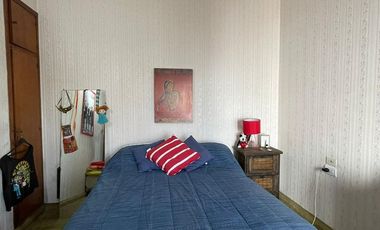 Casa en  venta de 4 ambientes con dos locales - Villa Dominico