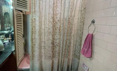 Casa en  venta de 4 ambientes con dos locales - Villa Dominico