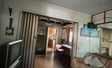 Casa en  venta de 4 ambientes con dos locales - Villa Dominico