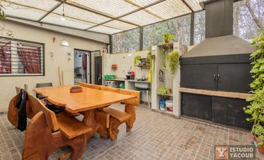 PH en venta - 4 Dormitorios 3 Baños - Cochera - 180Mts2 - San Carlos, La Plata