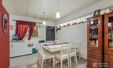 PH en venta - 4 Dormitorios 3 Baños - Cochera - 180Mts2 - San Carlos, La Plata