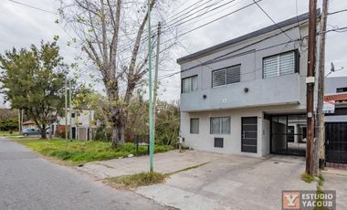 PH en venta - 4 Dormitorios 3 Baños - Cochera - 180Mts2 - San Carlos, La Plata
