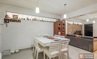 PH en venta - 4 Dormitorios 3 Baños - Cochera - 180Mts2 - San Carlos, La Plata