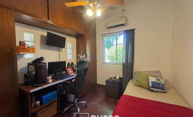 VENTA CASA, GRAN JARDIN/QUINCHO, EN EL CORAZON FLORIDA M