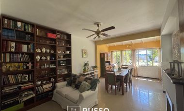 VENTA CASA, GRAN JARDIN/QUINCHO, EN EL CORAZON FLORIDA M