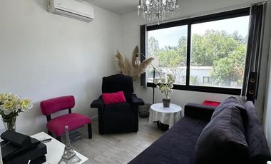 Casa en venta - 4 Dormitorios 2 Baños - Pilar